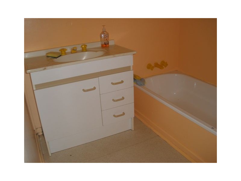 3 Scantlebury Street, Blackwater QLD 4717