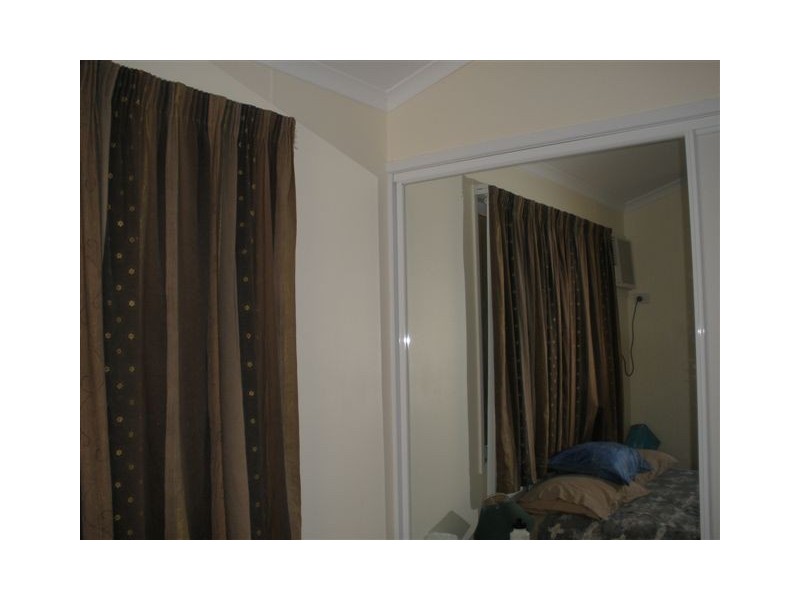 10 Creek Street, Bluff QLD 4702