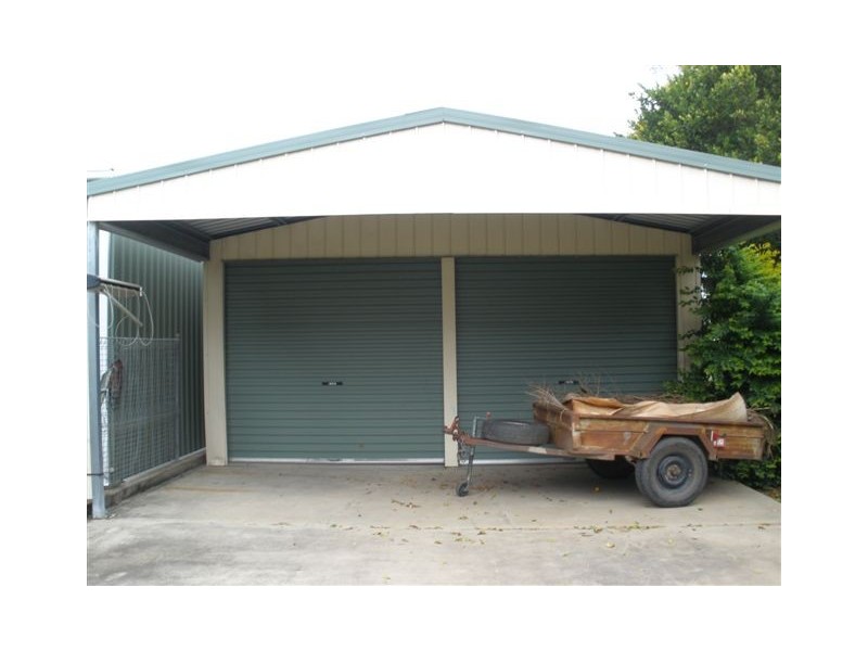21 Bendee Cres, Blackwater QLD 4717