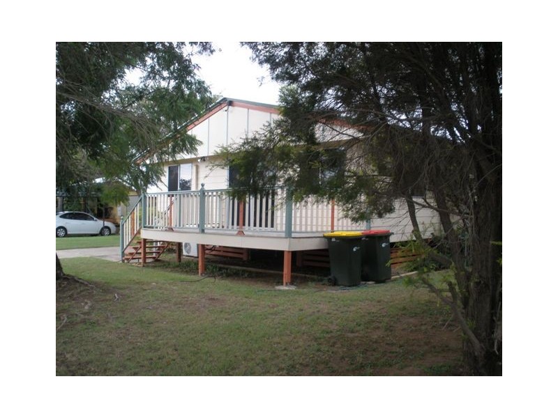 21 Bendee Cres, Blackwater QLD 4717