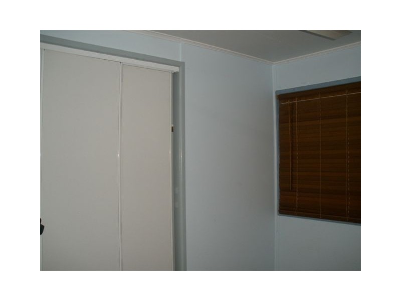 21 Bendee Cres, Blackwater QLD 4717
