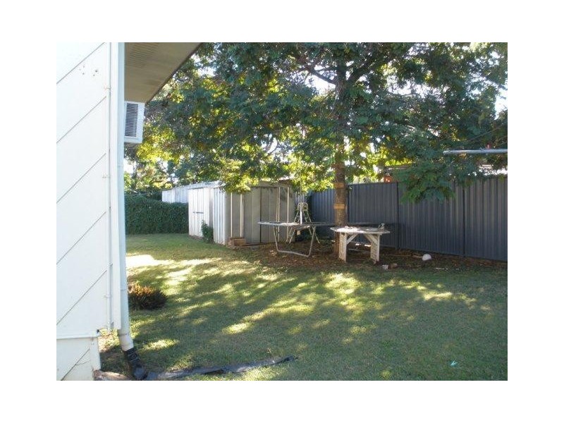 50 Stower Street, Blackwater QLD 4717