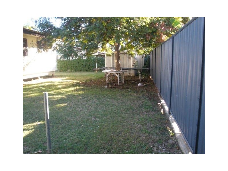 50 Stower Street, Blackwater QLD 4717