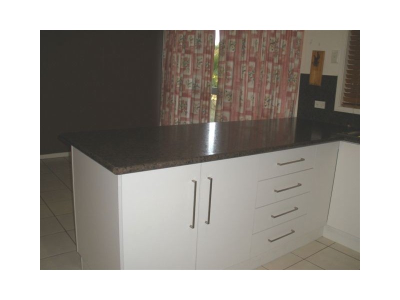 50 Stower Street, Blackwater QLD 4717