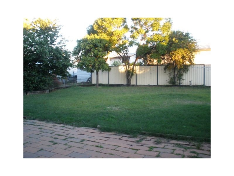 3 Monger Street, Blackwater QLD 4717