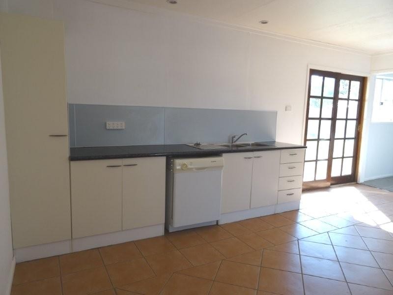 14 Bremner Street, Blackwater QLD 4717