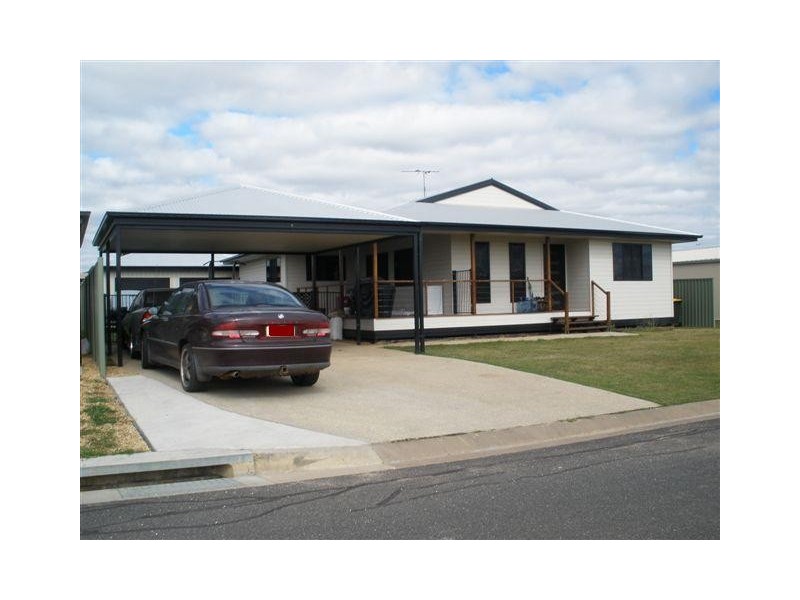 10 Summer Red Court, Blackwater QLD 4717