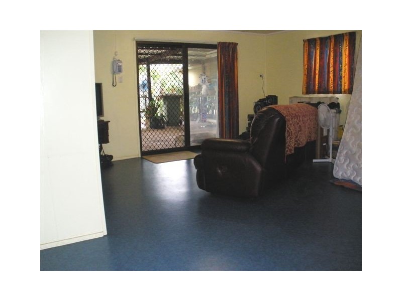 18 Lawless Street, Blackwater QLD 4717