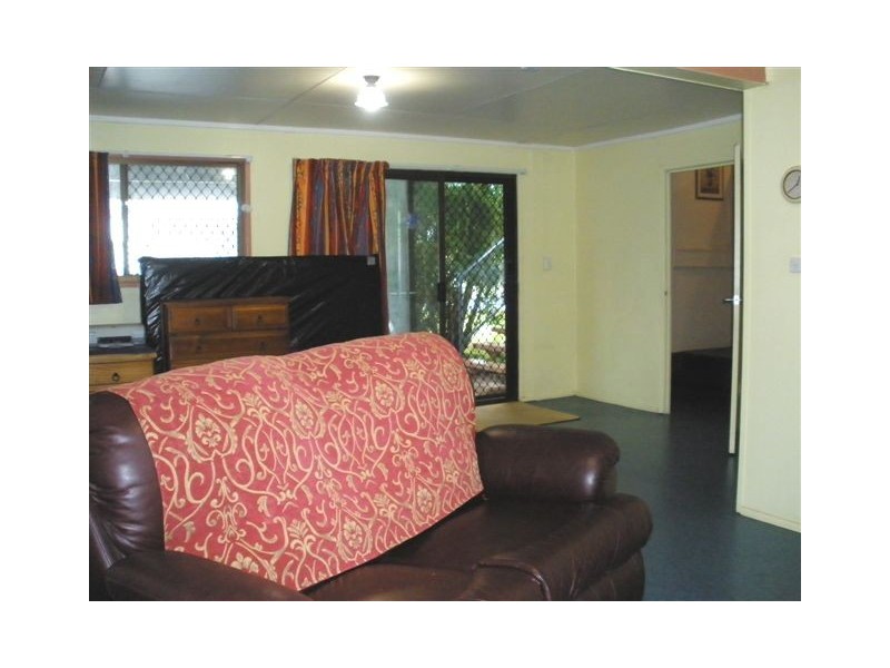 18 Lawless Street, Blackwater QLD 4717