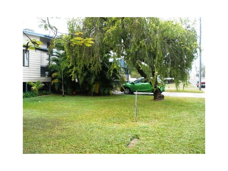 18 Lawless Street, Blackwater QLD 4717