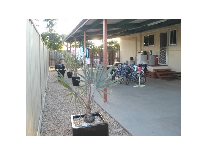 3 Long Street, Blackwater QLD 4717