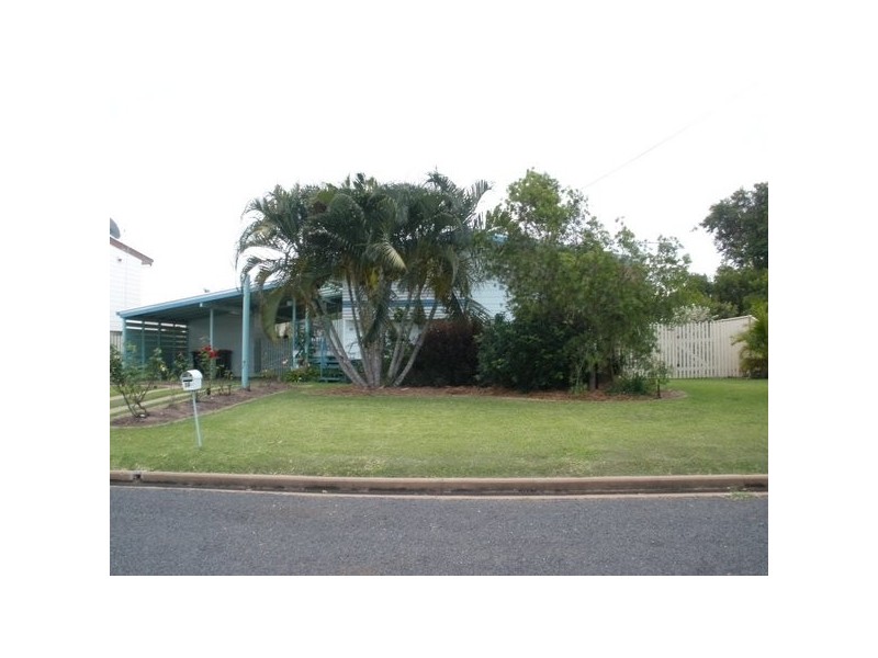 16 Stower Street, Blackwater QLD 4717