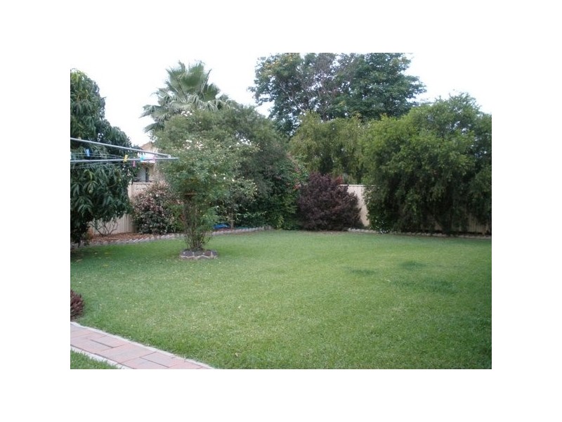 16 Stower Street, Blackwater QLD 4717