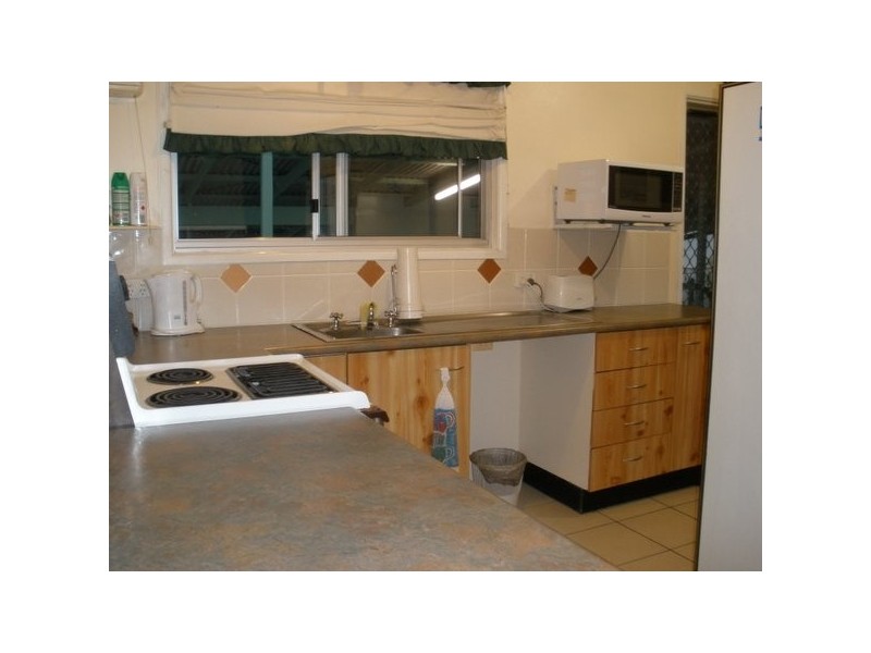 16 Stower Street, Blackwater QLD 4717