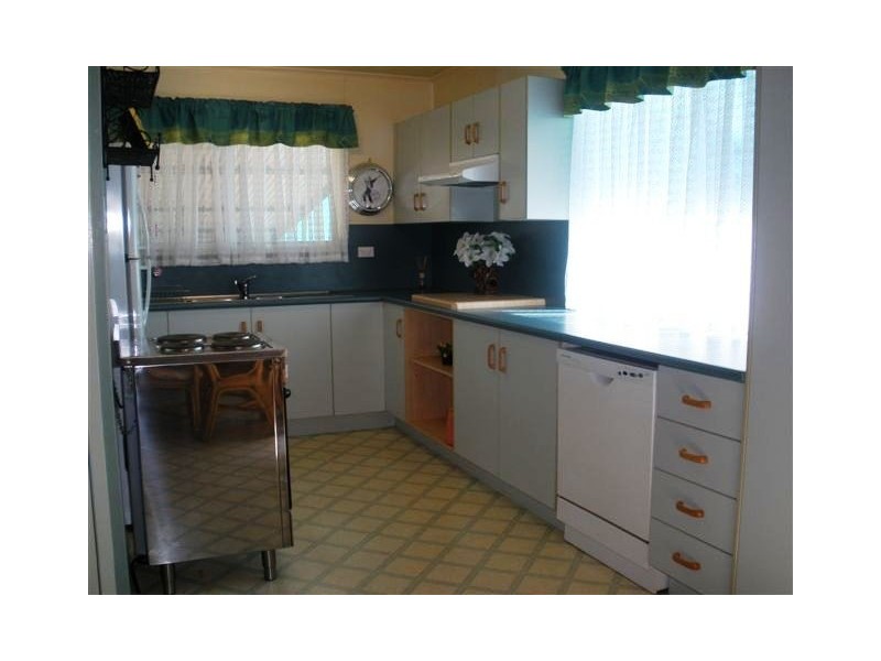 3 Casuarina, Blackwater QLD 4717
