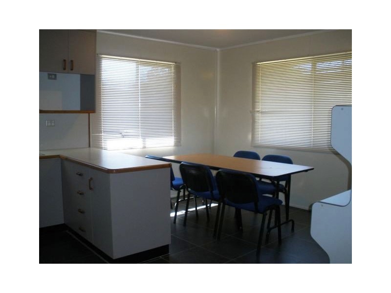 78 Arthur Street, Blackwater QLD 4717