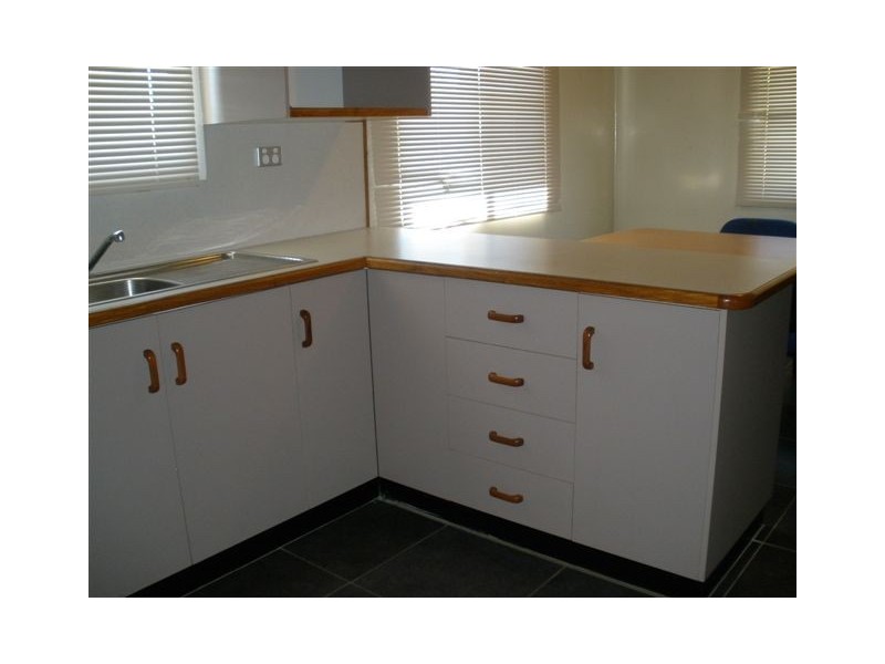 78 Arthur Street, Blackwater QLD 4717