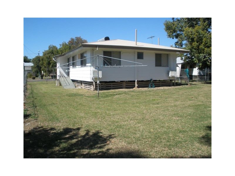 78 Arthur Street, Blackwater QLD 4717