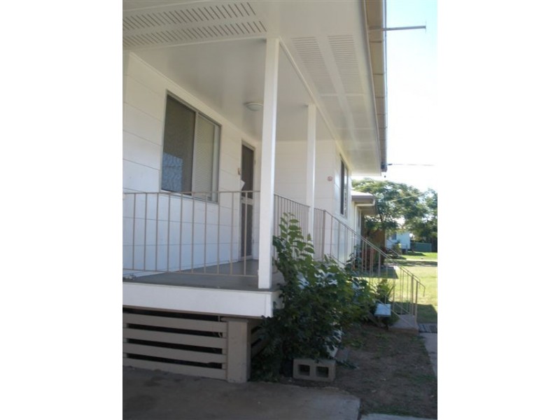 78 Arthur Street, Blackwater QLD 4717