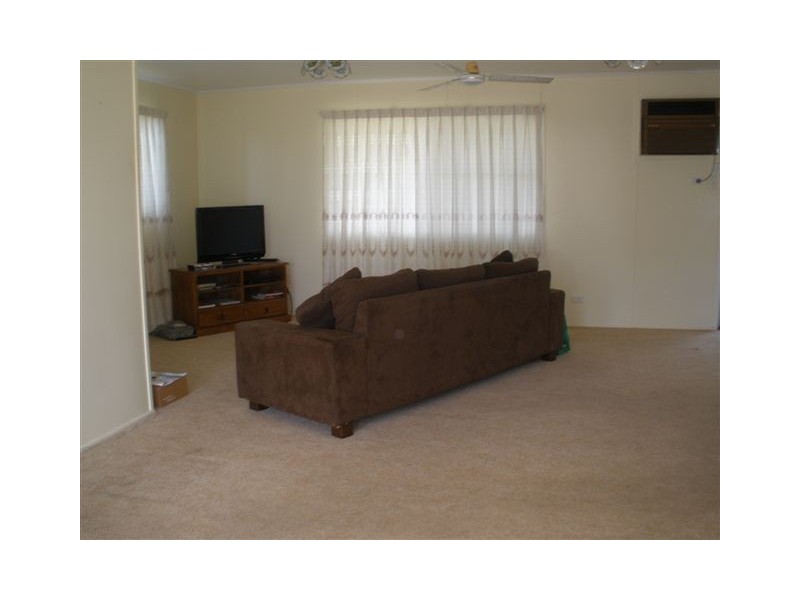 4 Adams Crescent, Blackwater QLD 4717