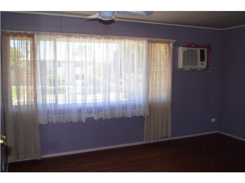 6 Monger Street, Blackwater QLD 4717