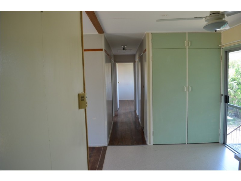 6 Monger Street, Blackwater QLD 4717