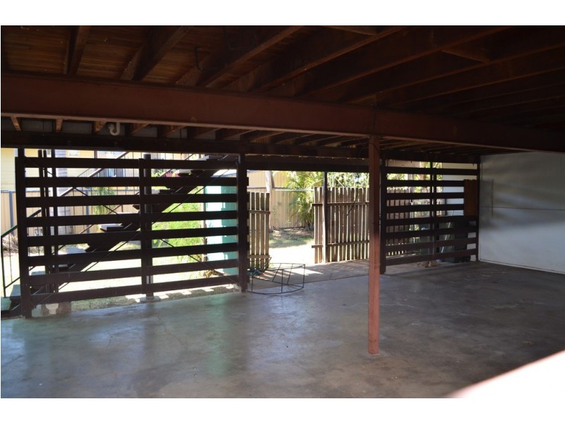 6 Monger Street, Blackwater QLD 4717