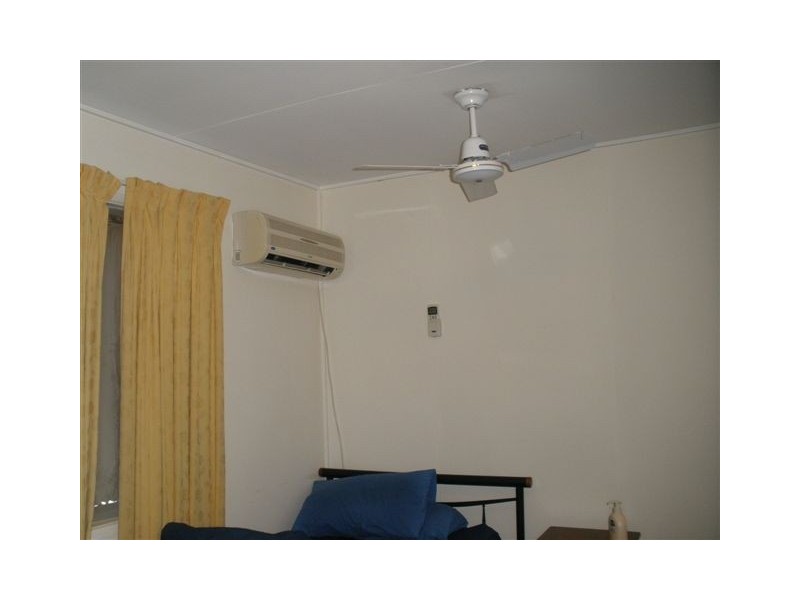 11 Monger Street, Blackwater QLD 4717