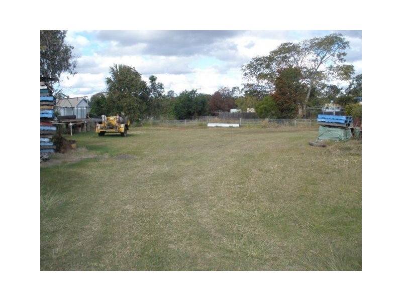 26 – 28 Normanby, Dingo QLD 4702