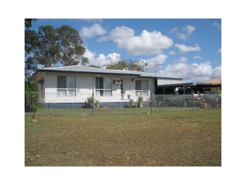 68 Littlefield Street, Blackwater QLD 4717