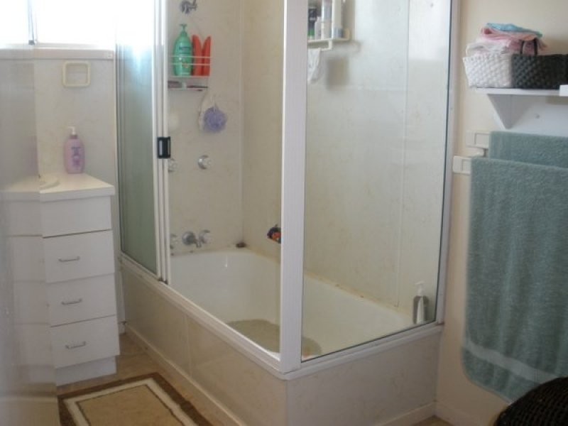 68 Littlefield Street, Blackwater QLD 4717