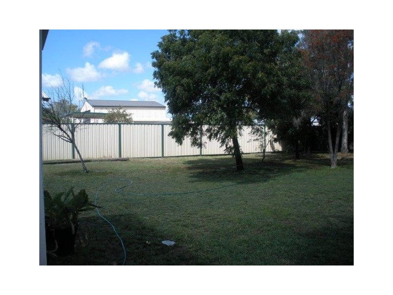 68 Littlefield Street, Blackwater QLD 4717