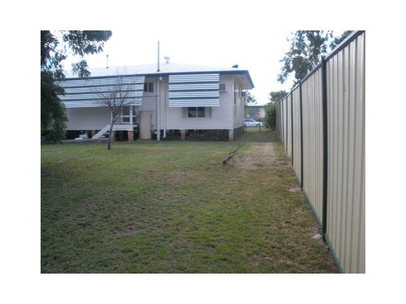 68 Littlefield Street, Blackwater QLD 4717