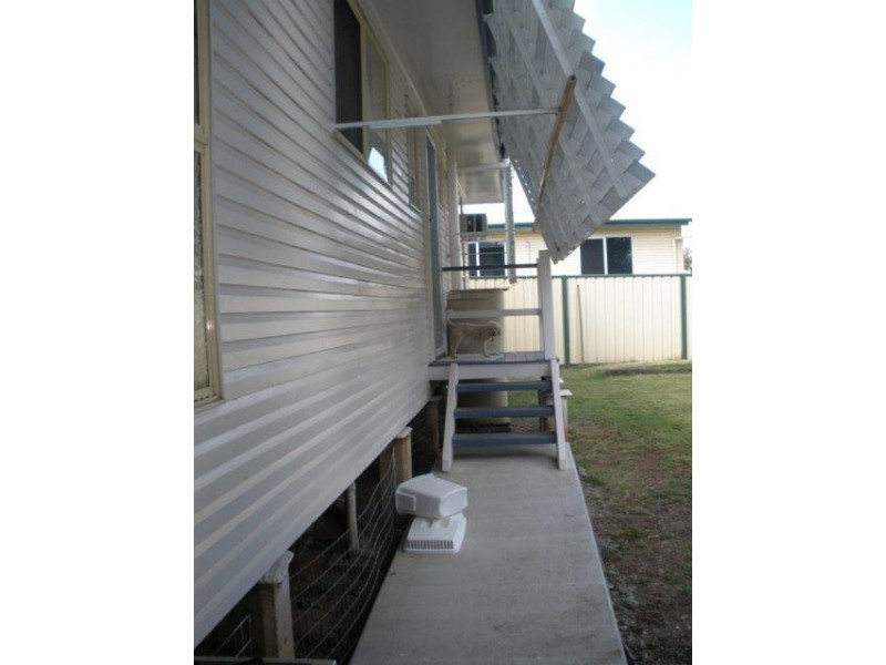 68 Littlefield Street, Blackwater QLD 4717