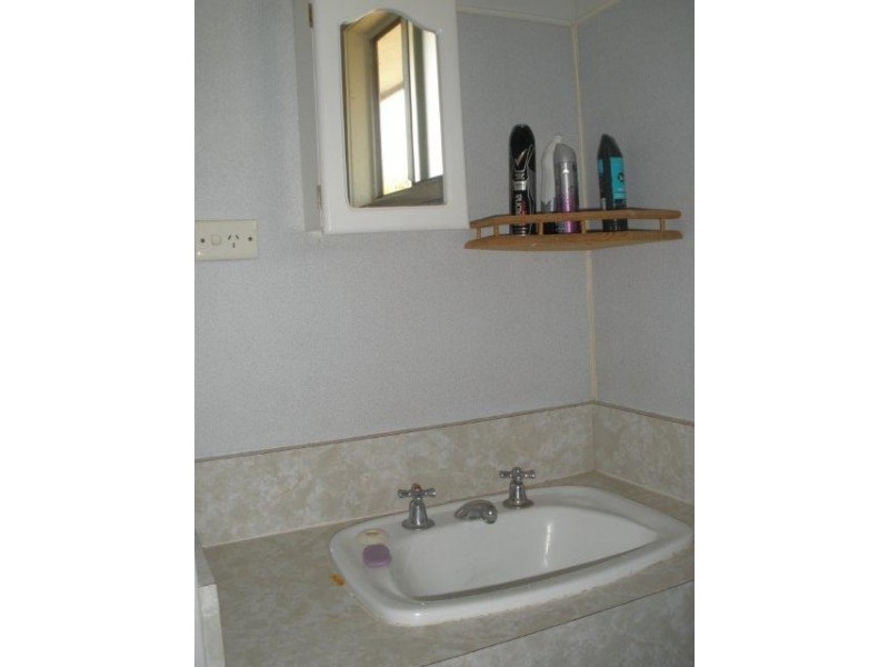 20 Gum Street, Blackwater QLD 4717