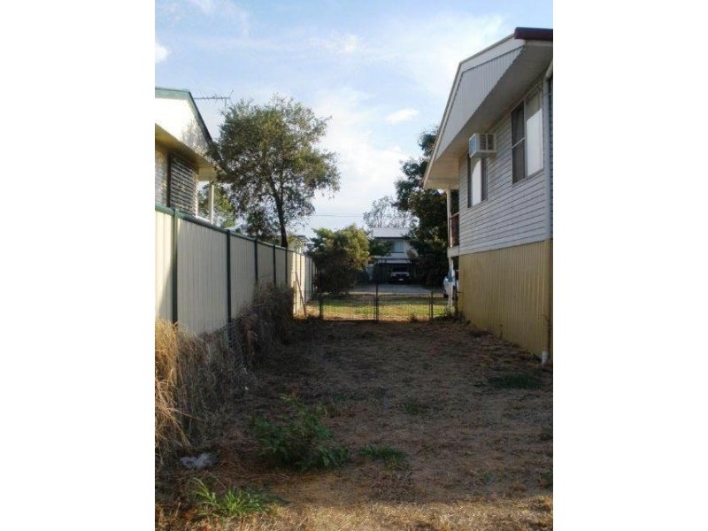 20 Gum Street, Blackwater QLD 4717