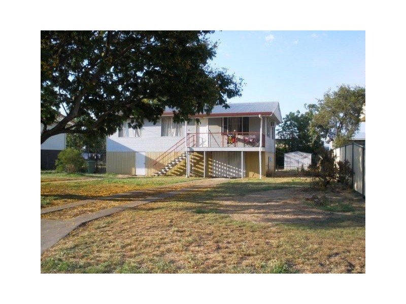 20 Gum Street, Blackwater QLD 4717