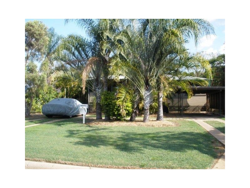 12 Seeman Street, Blackwater QLD 4717