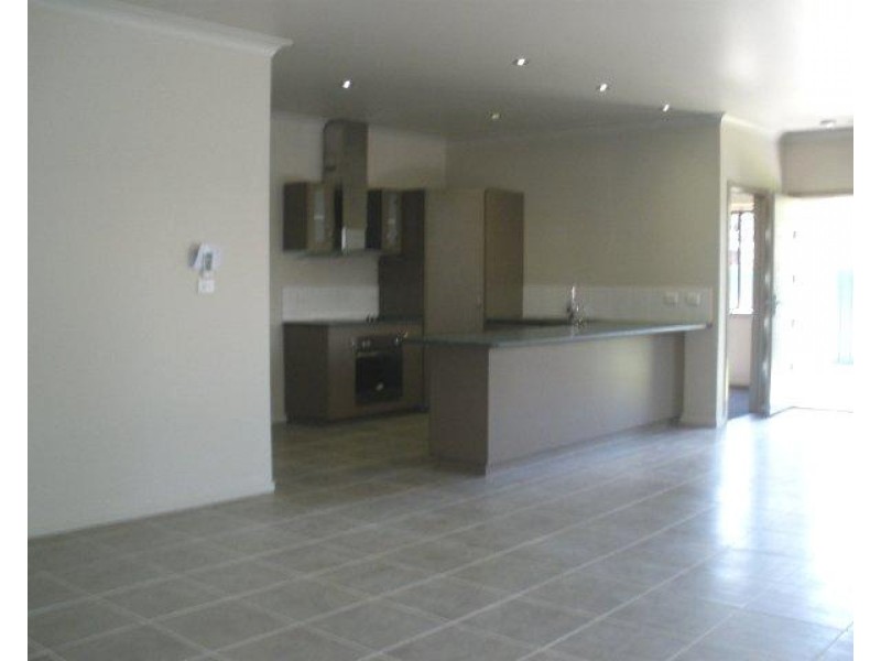 73 A and B Arthur Street, Blackwater QLD 4717