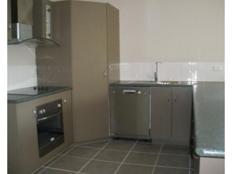 73 A and B Arthur Street, Blackwater QLD 4717