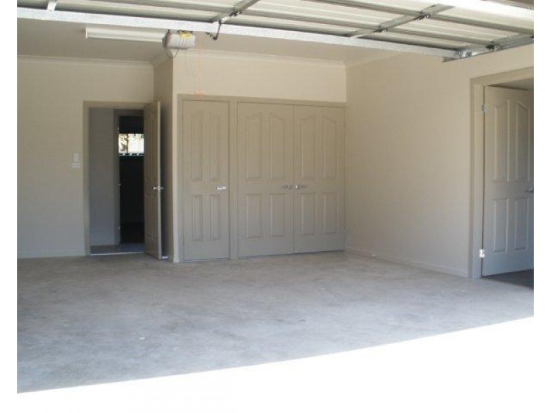 73 A and B Arthur Street, Blackwater QLD 4717