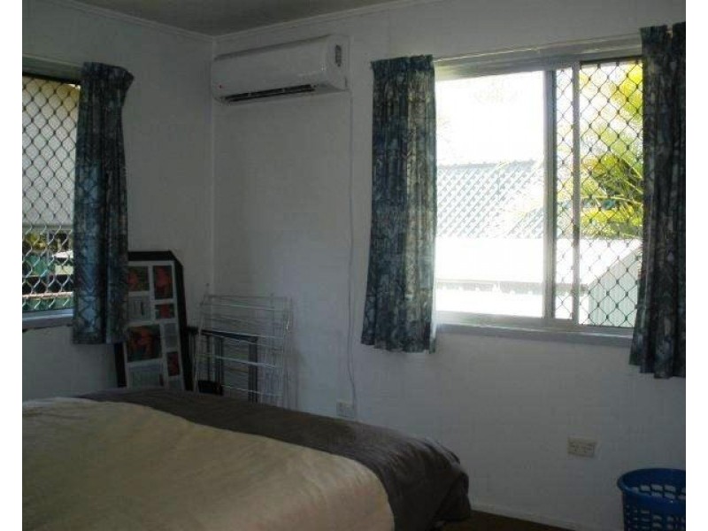 73 A and B Arthur Street, Blackwater QLD 4717