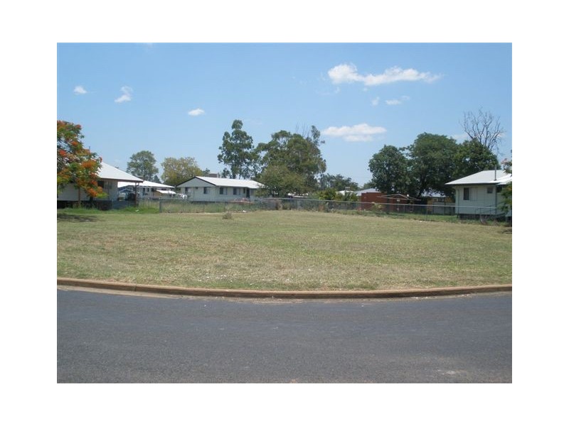 20 Bendee Crescent, Blackwater QLD 4717
