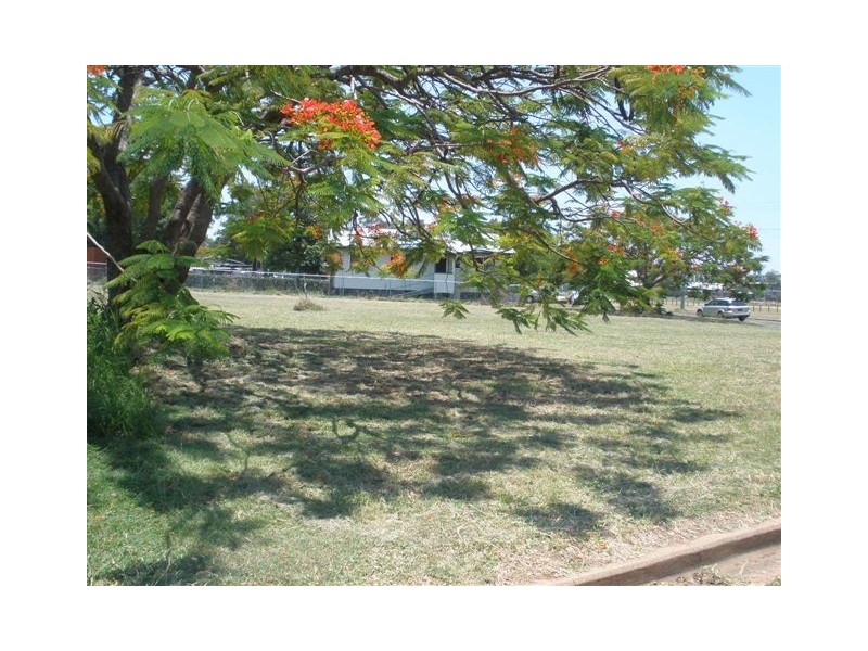 20 Bendee Crescent, Blackwater QLD 4717