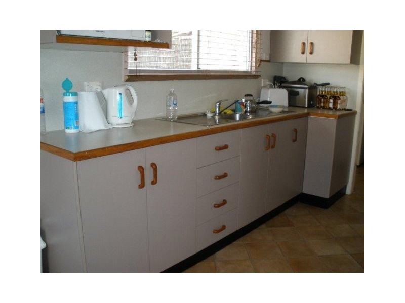 1 Cedar Street, Blackwater QLD 4717