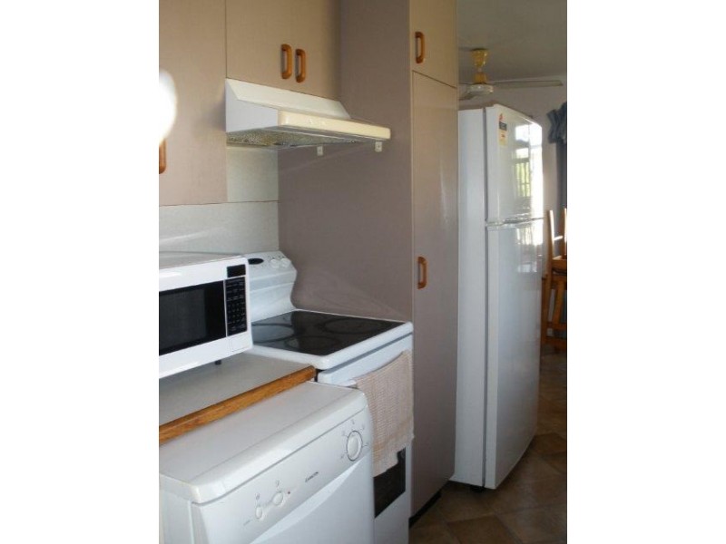 1 Cedar Street, Blackwater QLD 4717