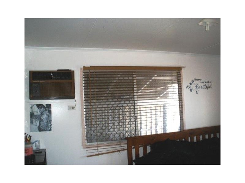 1 Cedar Street, Blackwater QLD 4717