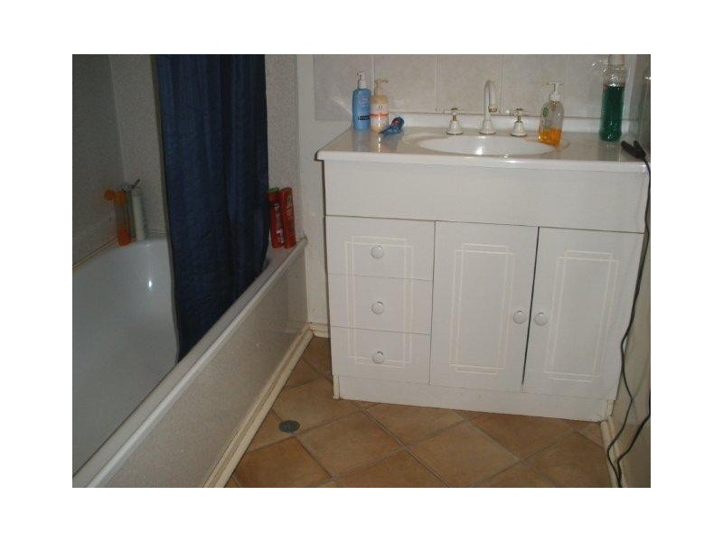 1 Cedar Street, Blackwater QLD 4717