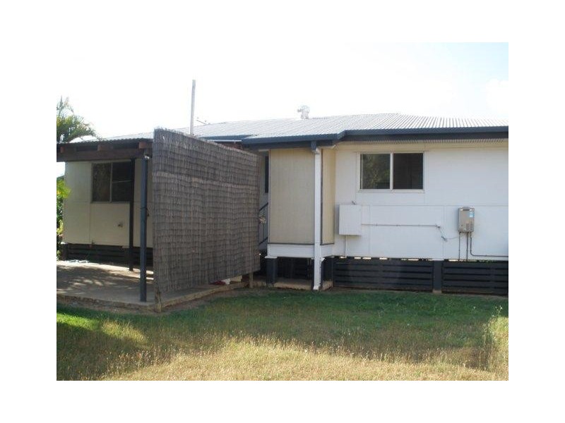 1 Cedar Street, Blackwater QLD 4717