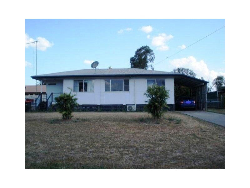 1 Cedar Street, Blackwater QLD 4717